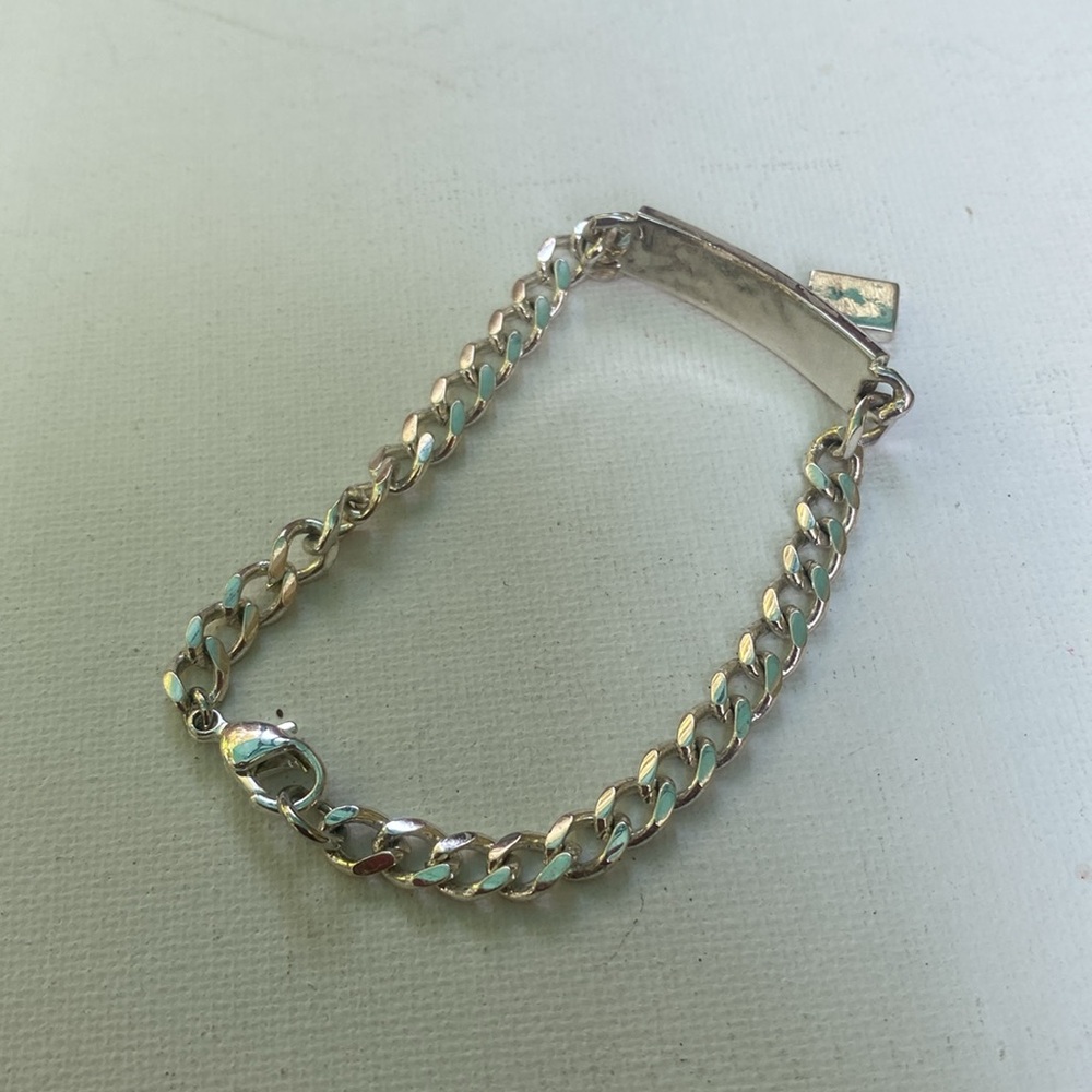 Tommy Hilfiger Silver Toned Chain Link Style Bracelet - Picture 2 of 2